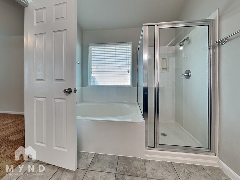 Building Photo - 351 Langely
