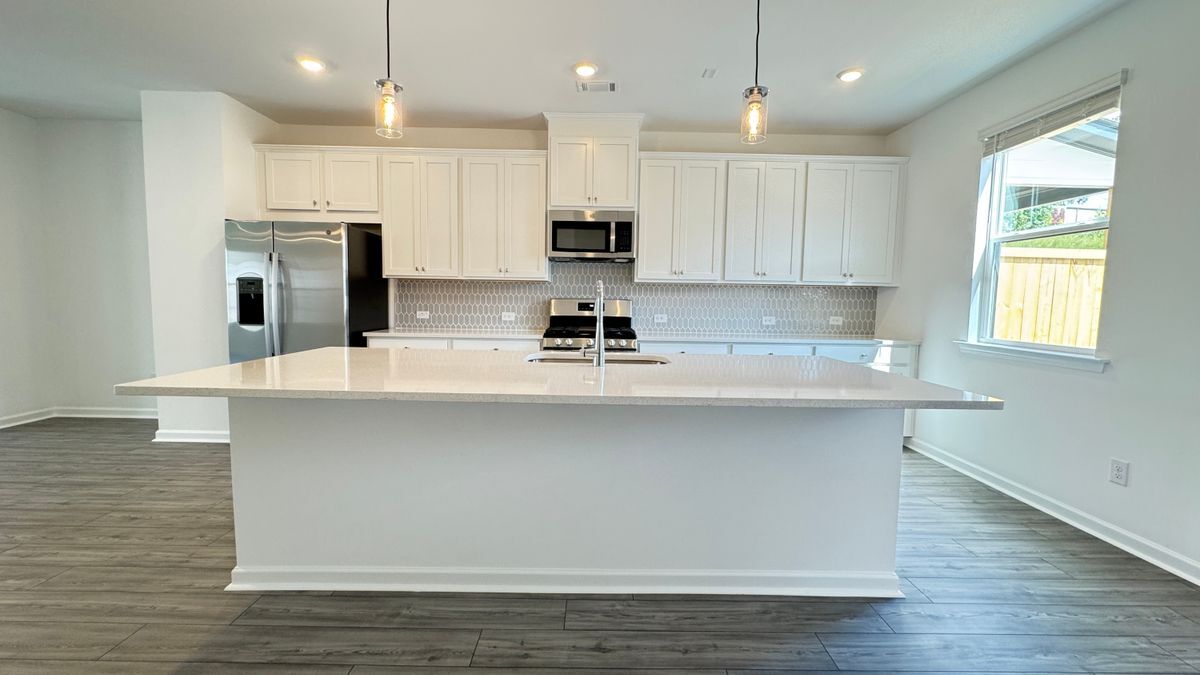 Building Photo - 104 Holt Ln