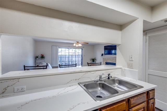 Building Photo - 2720 Copper Creek Dr