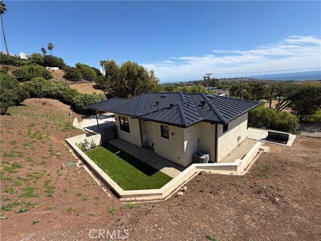 Building Photo - 33201 Cuthbert Rd