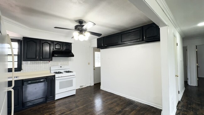 Building Photo - 3535 Robey Ave