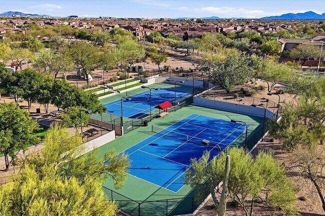 Building Photo - 3935 E Rough Rider Rd