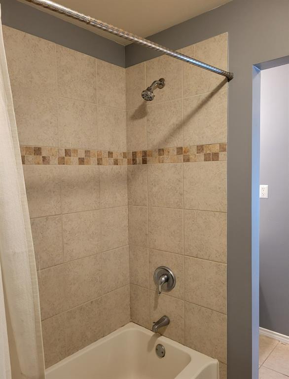 Building Photo - 4206 Gardendale Dr