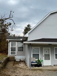 Building Photo - 253 Magnolia Ave