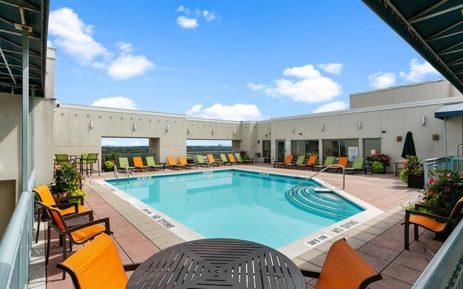 Building Photo - 851 N Glebe Rd