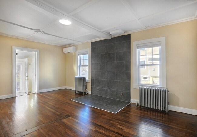 Building Photo - 3 Island Ave