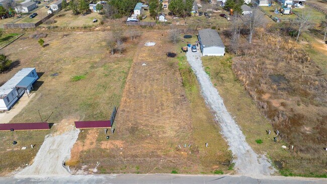 Building Photo - 663 Rd 5252