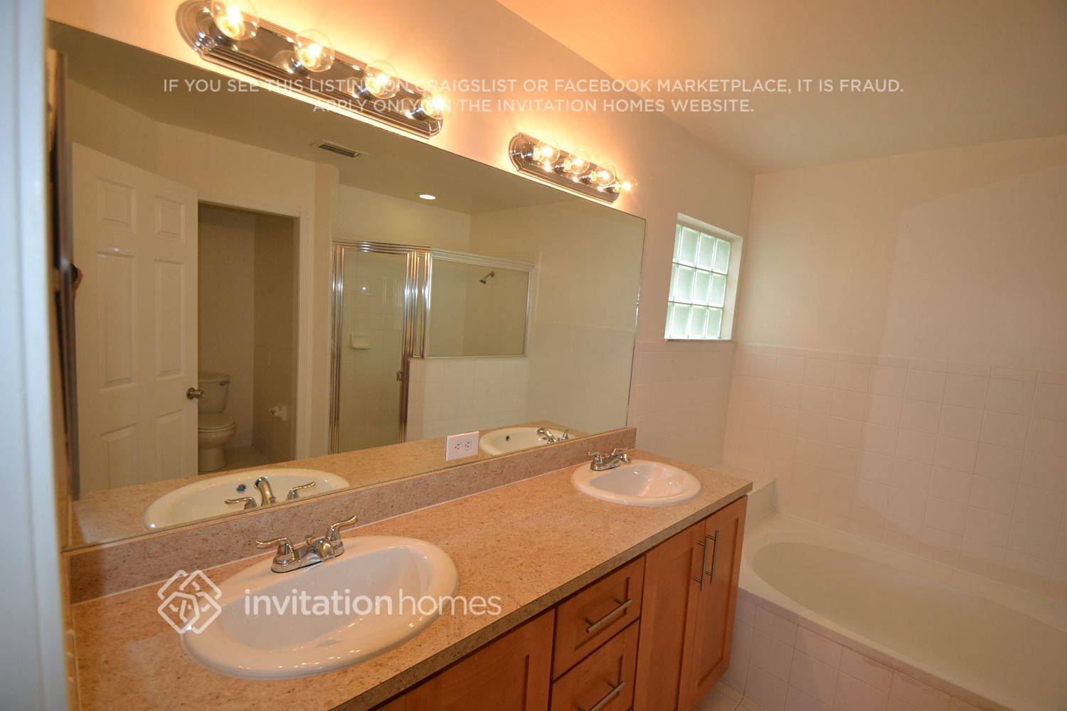 Building Photo - 1614 SW 158th Terrace