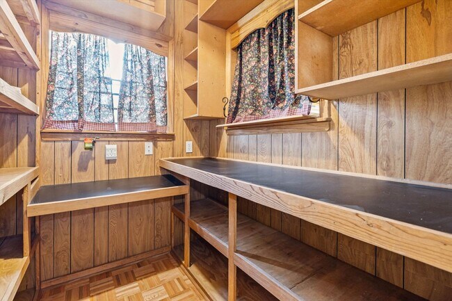 Building Photo - Charming Fairhope Home for Rent – Convenient Location & Great Outdoor Space!