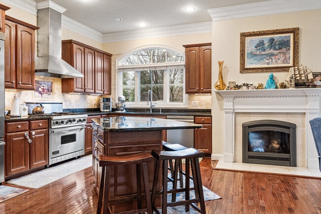 Building Photo - 7000 Eastern Red Cedar Ln