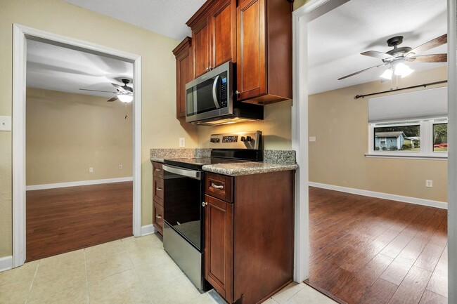 Building Photo - 5831 Split Oak Ln