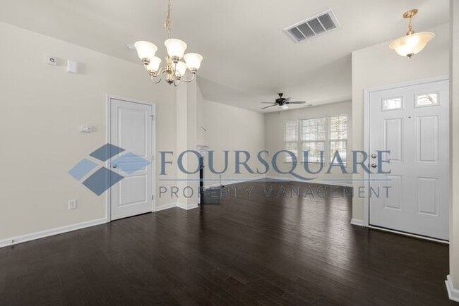 Building Photo - End Unit Townhome | Washer/ Dryer Included...