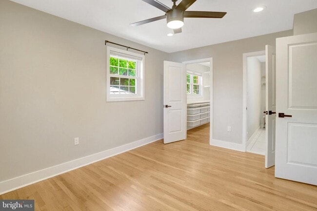 Building Photo - 4519 Holmes Run Pkwy