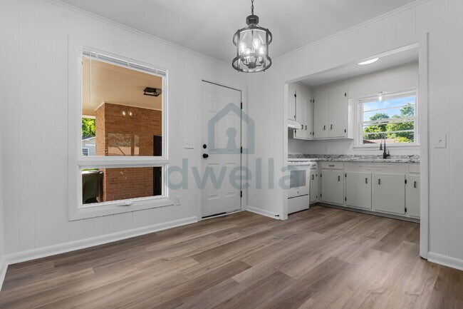 Building Photo - 3-Bedroom (1.5 Baths) Fully Renovated Rental Home in a PRIME Location! Only 6 minutes to Downtown...