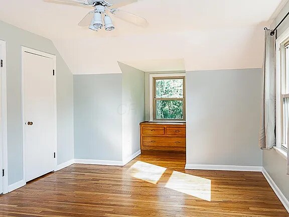 Upstairs bedroom 2 with two closets - 224 Colonial Ave