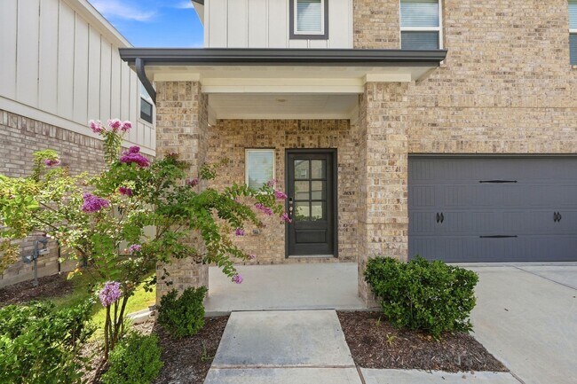 Building Photo - 17430 Rosette Grass Dr