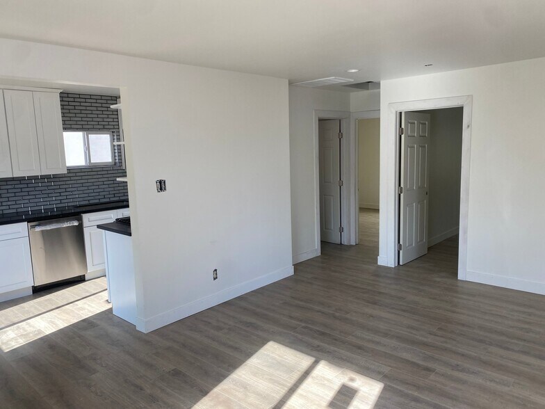 Building Photo - 4201 Verdant St