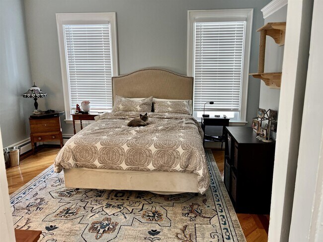 Building Photo - 37 Spring St