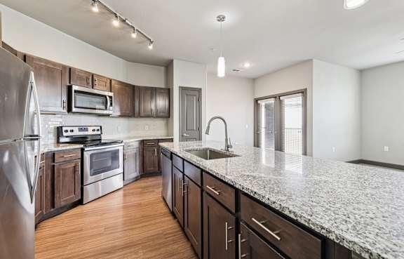 Building Photo - 350 Star Ranch Blvd