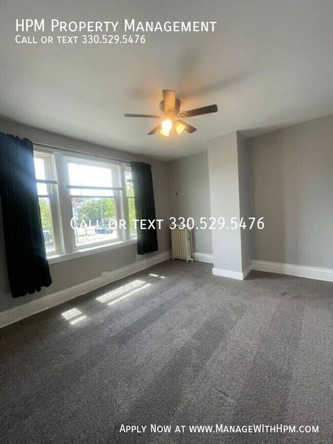 Building Photo - 11516 Clifton Blvd