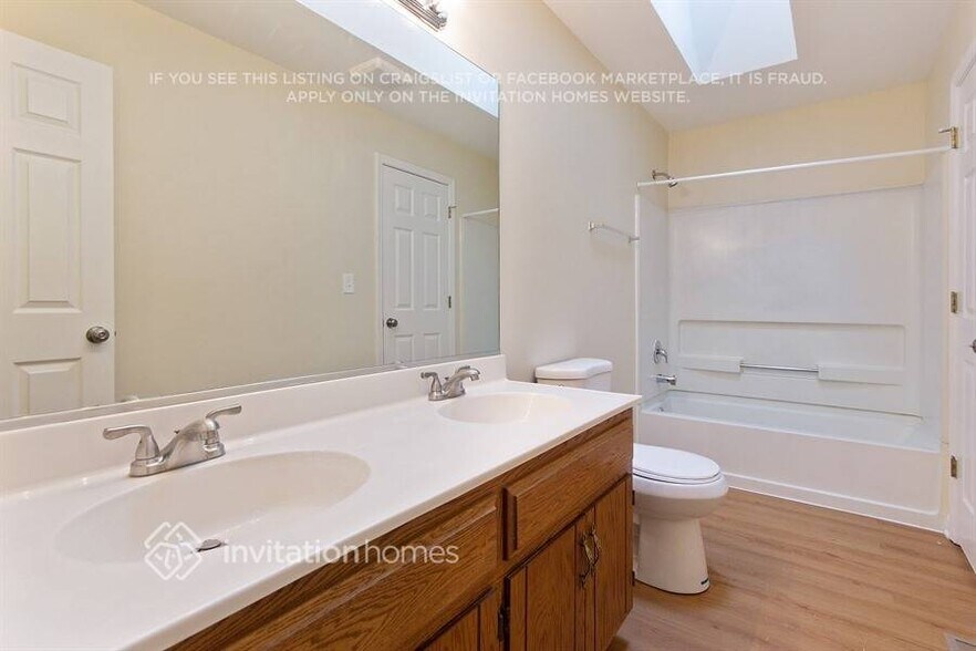Building Photo - 3621 Shannon Ct