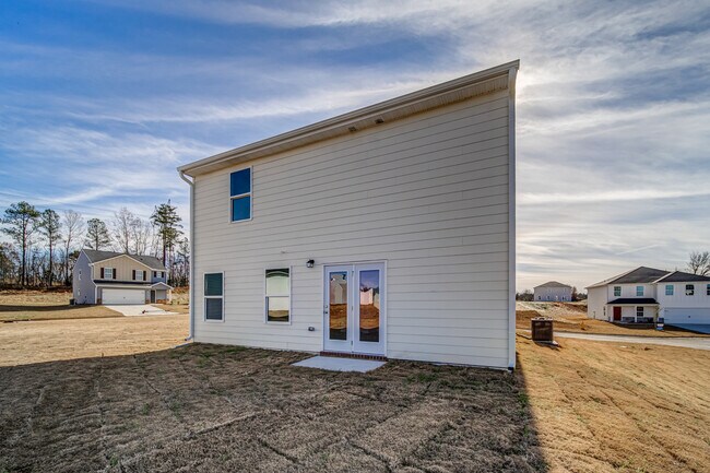 Building Photo - 300 Coverly Ct