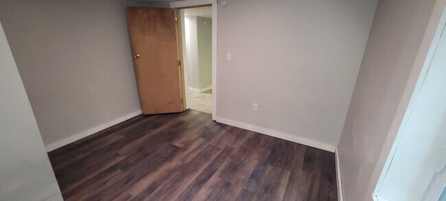 Building Photo - 2403 Calihan Ave NE