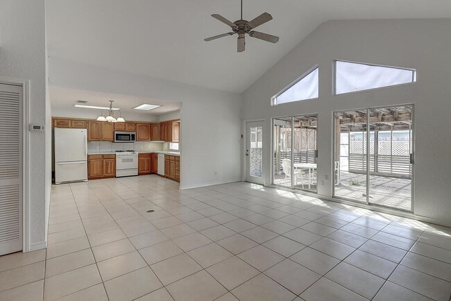 Building Photo - 15321 Dasmarines - 3/bed 2/bath $2,099/mo