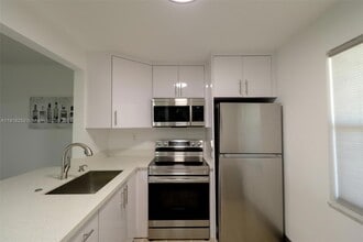 Building Photo - 9300 Lime Bay Blvd