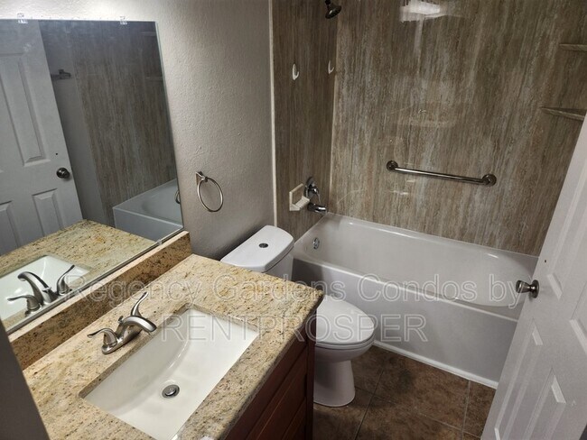 Building Photo - 5545 Devonbriar Way