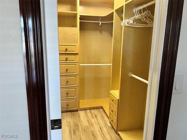 Building Photo - 3480 45th Ave NE