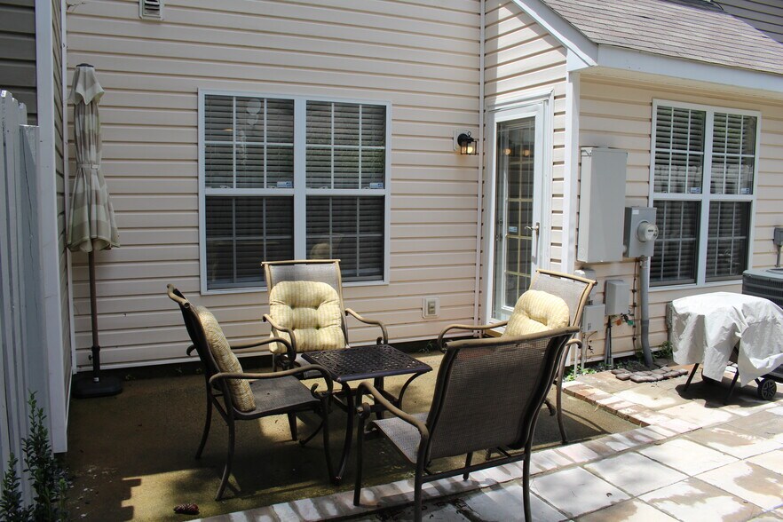 Building Photo - 4564 Antelope Ln