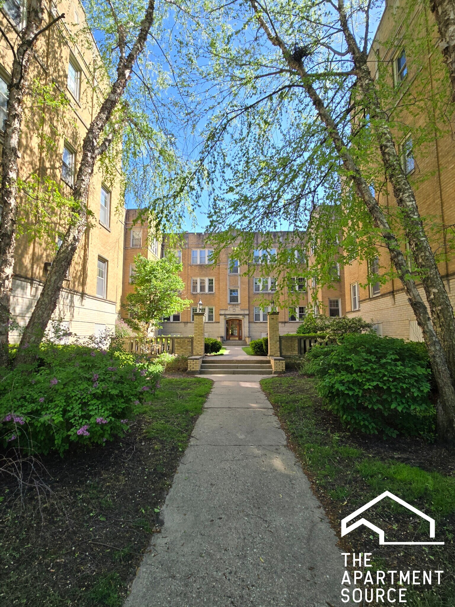Building Photo - 908 Reba Pl
