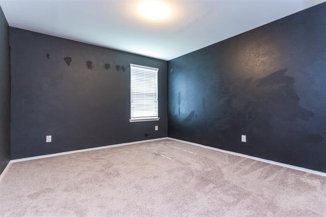 Building Photo - 2103 Meadow Park Dr