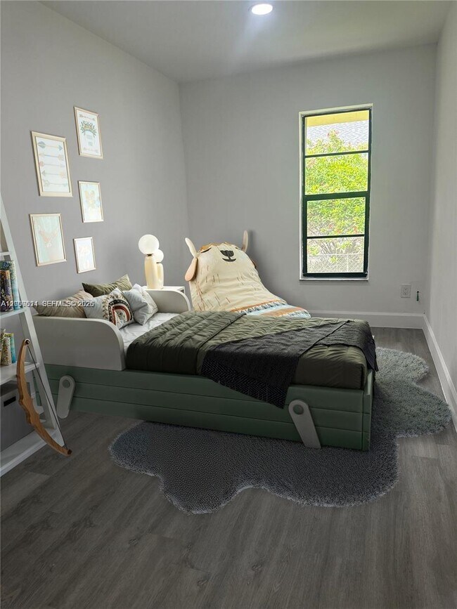 Building Photo - 6560 SW 49th St