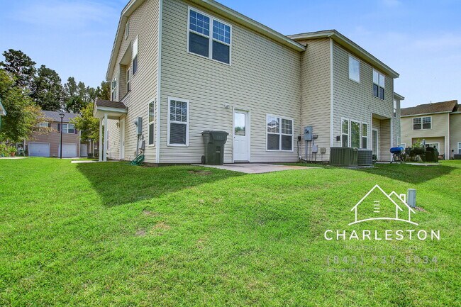 Building Photo - 198 Grand Oaks Dr