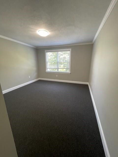 Building Photo - 879 Bernon St