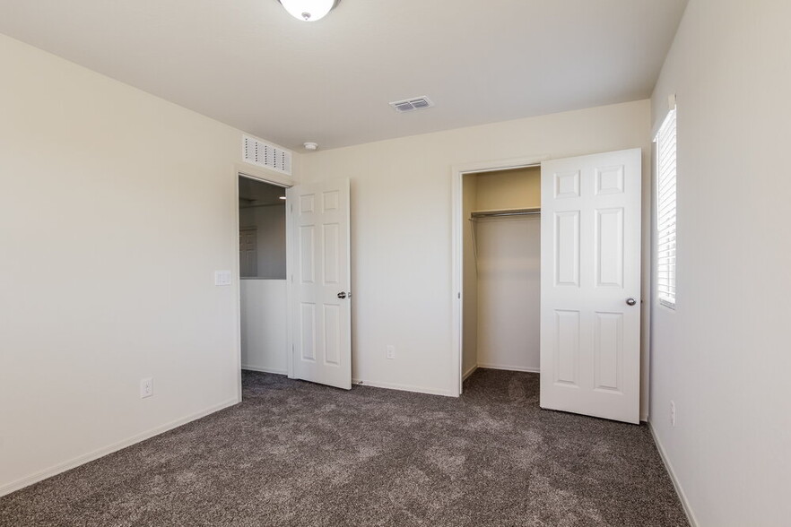 Building Photo - 24398 W Flores Dr