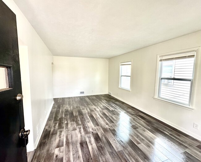 Building Photo - 4022 N 42nd St