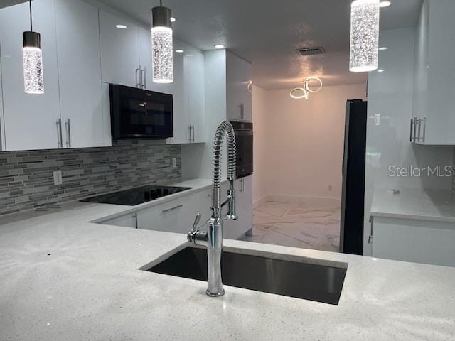 Building Photo - 8217 Breeze Cove Ln