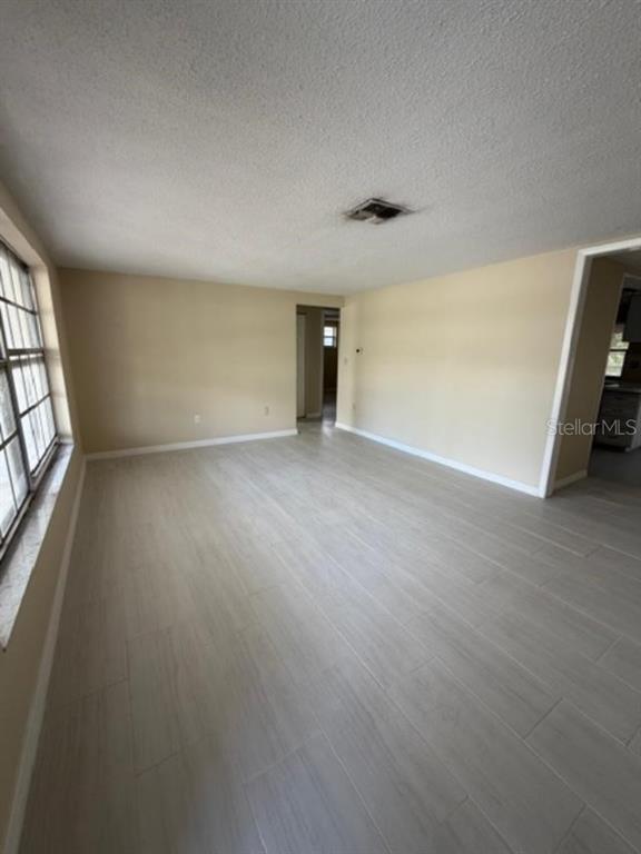 Building Photo - 7818 Foxwood Dr