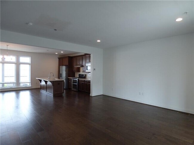 Building Photo - 105 Gress Rd