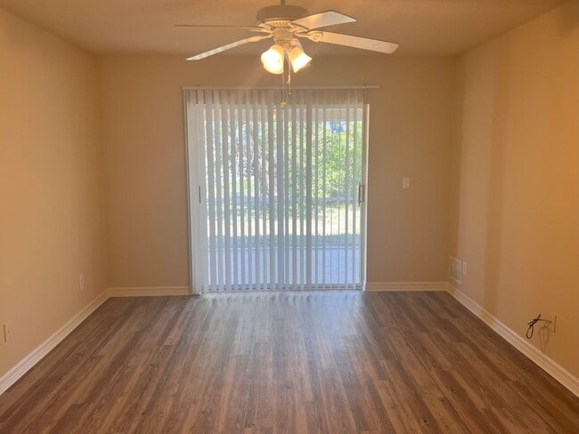 Building Photo - Lovely Home In SW Cape Coral
