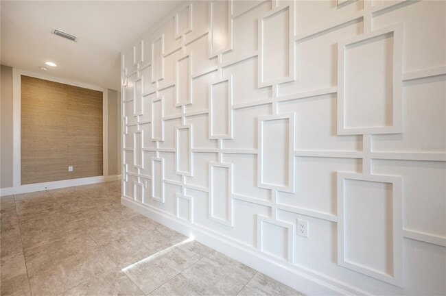 Building Photo - 7212 Paradiso Dr