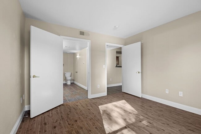 Building Photo - SE!!! Gated!! 1 Bedroom 1st Floor!! One Car Garage!!! Community Pool, Spa, Clubhouse!!! All tile ...