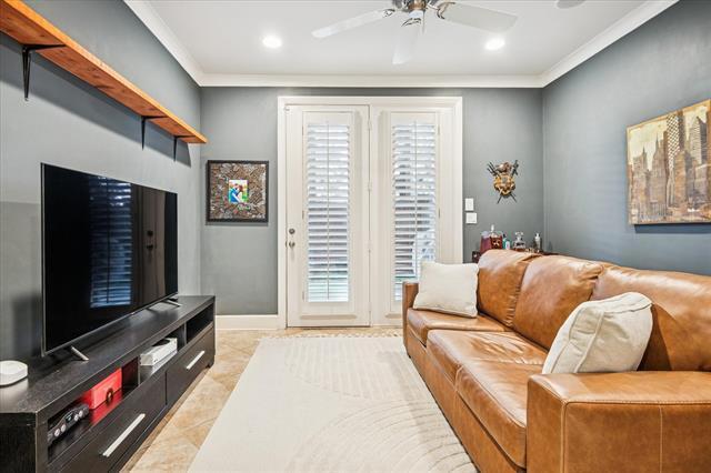 Building Photo - 1516 Pecos St