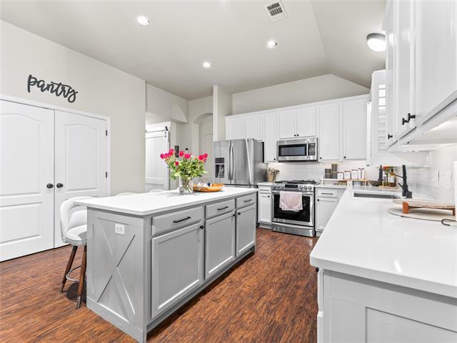 Building Photo - 2005 Michelle Creek Dr