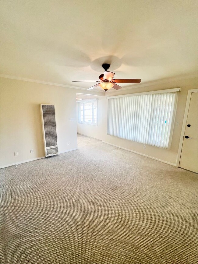 Building Photo - La Playa 1 bedroom, 1 bath Walking Distance to Bay & Point Loma Village