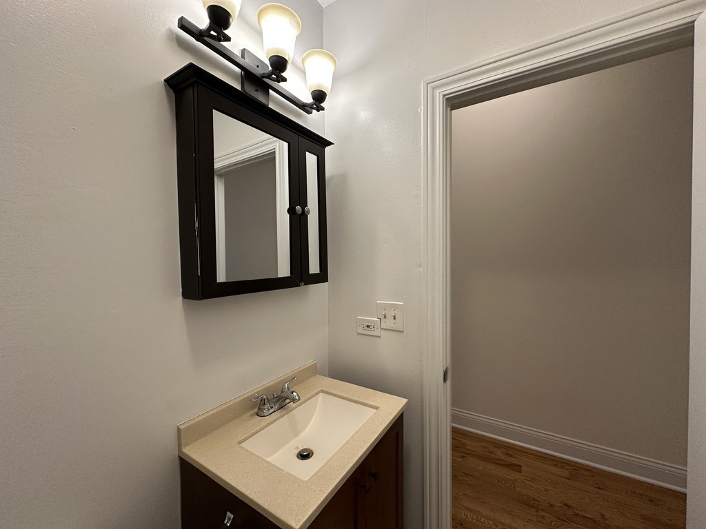 Building Photo - 830 W Newport Ave