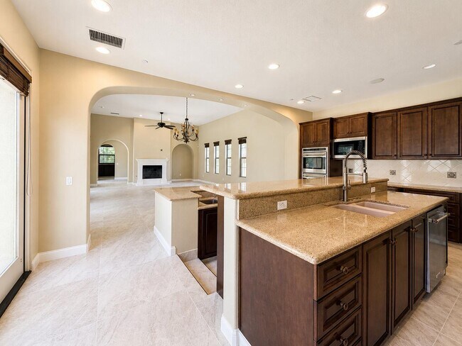 Building Photo - 3035 Arroyo Seco